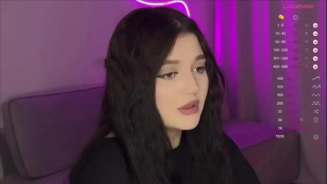 Image 12 of moonrenata Stream on Chaturbate on 1 month ago
