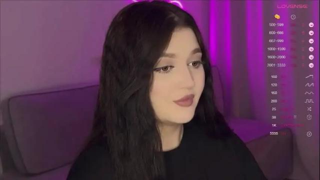 Image 4 of moonrenata Stream on Chaturbate on 1 month ago
