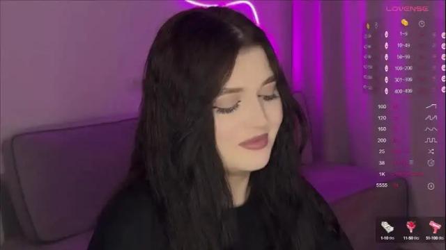 Image 8 of moonrenata Stream on Chaturbate on 1 month ago