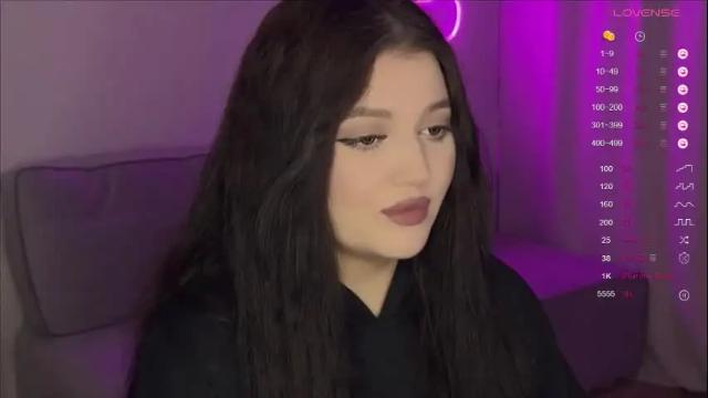 Image 3 of moonrenata Stream on Chaturbate on 1 month ago