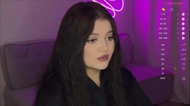 Image 6 of moonrenata Stream on Chaturbate on 1 month ago