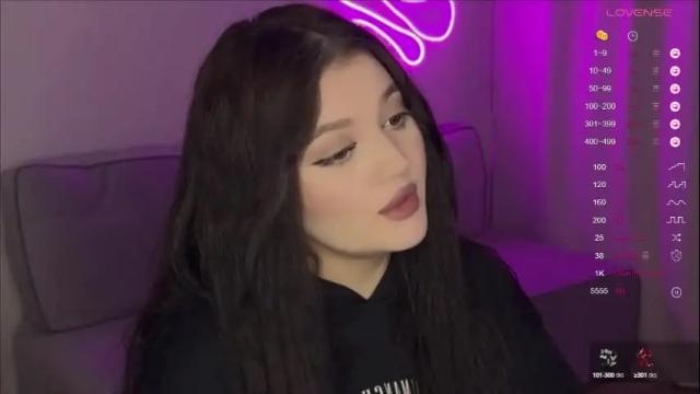Image 8 of moonrenata Stream on Chaturbate on 1 month ago