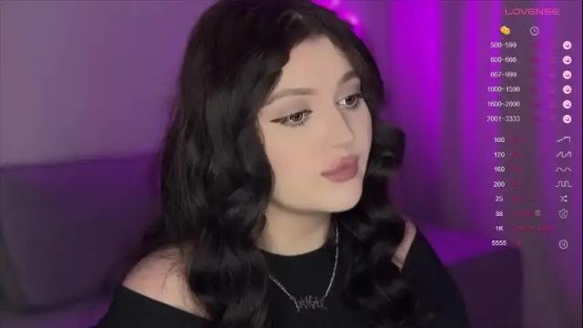Image 3 of moonrenata Stream on Chaturbate on 1 month ago