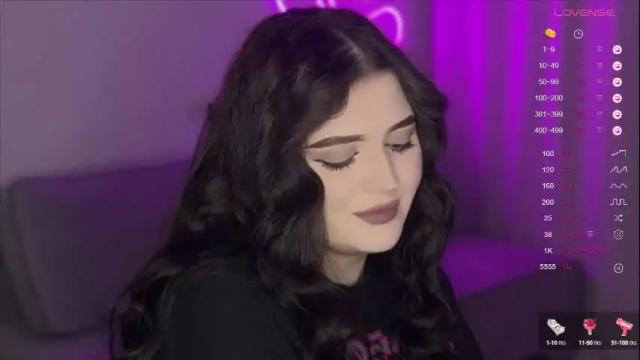 Image 8 of moonrenata Stream on Chaturbate on 1 month ago