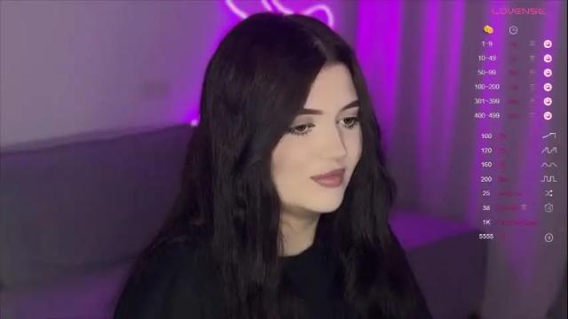 Image 11 of moonrenata Stream on Chaturbate on 1 month ago