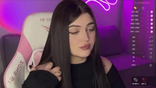 Image 3 of moonrenata Stream on Chaturbate on 1 month ago
