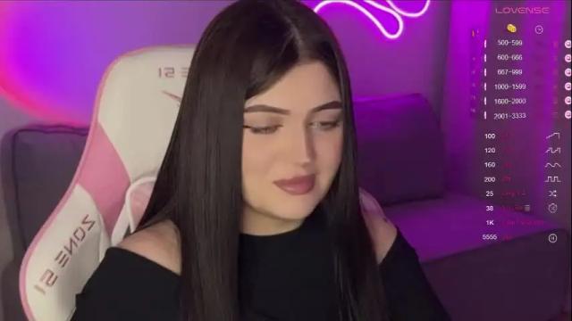 Image 7 of moonrenata Stream on Chaturbate on 1 month ago