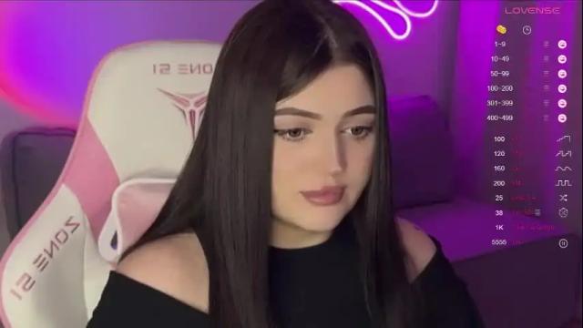 Image 8 of moonrenata Stream on Chaturbate on 1 month ago