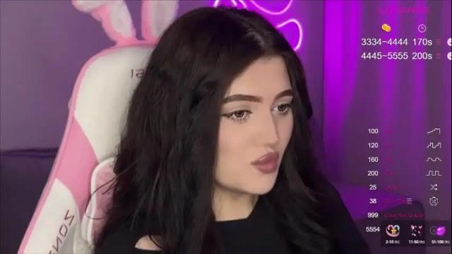Image 4 of moonrenata Stream on Chaturbate on 1 month ago