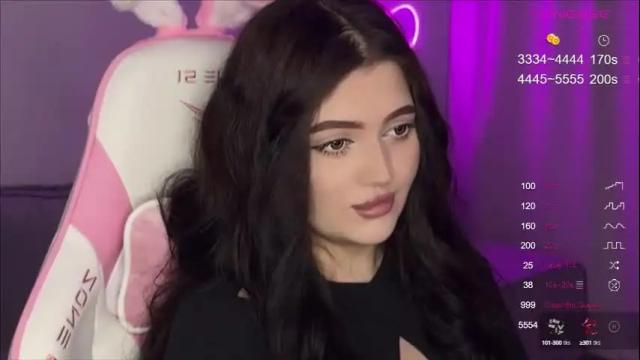 Image 7 of moonrenata Stream on Chaturbate on 1 month ago