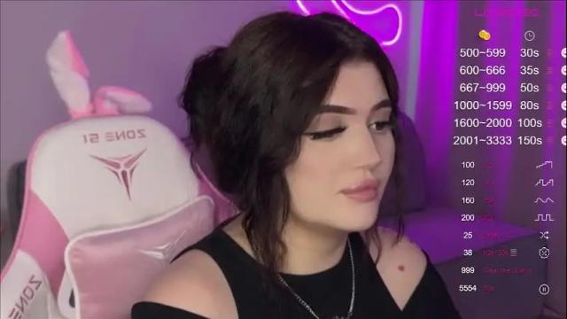 Image 4 of moonrenata Stream on Chaturbate on 1 month ago