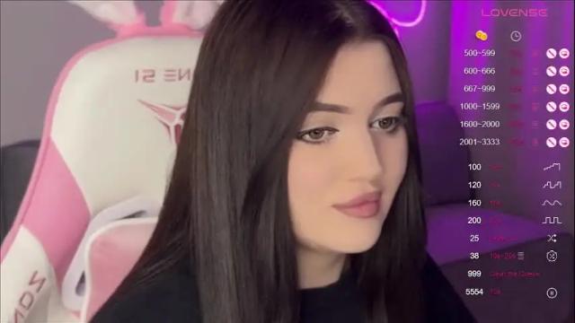 Image 2 of moonrenata Stream on Chaturbate on 1 month ago