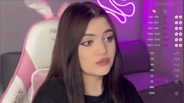 Image 8 of moonrenata Stream on Chaturbate on 1 month ago