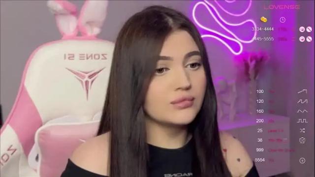 Image 10 of moonrenata Stream on Chaturbate on 1 month ago