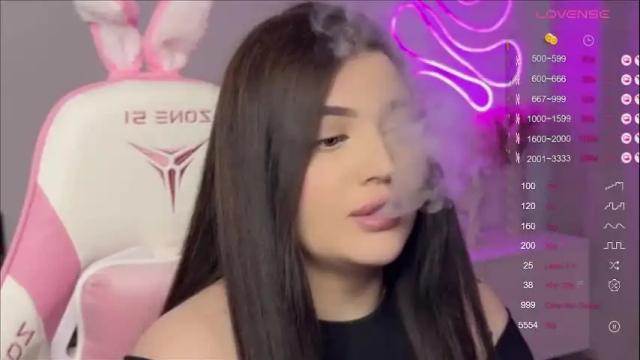 Image 11 of moonrenata Stream on Chaturbate on 1 month ago