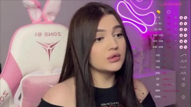 Image 3 of moonrenata Stream on Chaturbate on 1 month ago