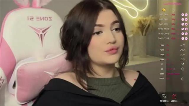 Image 10 of moonrenata Stream on Chaturbate on 29 days ago