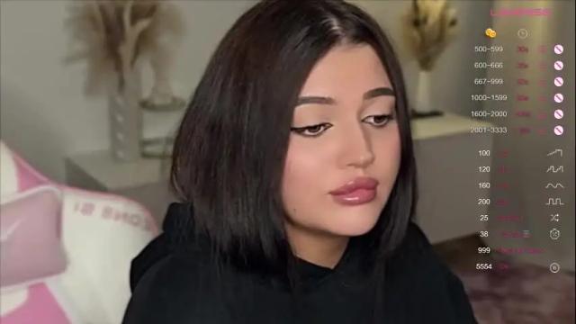 Image 8 of moonrenata Stream on Chaturbate on 12 days ago