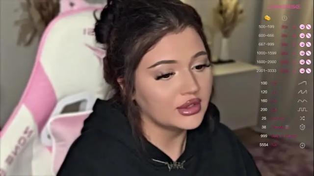 Image 10 of moonrenata Stream on Chaturbate on 6 days ago