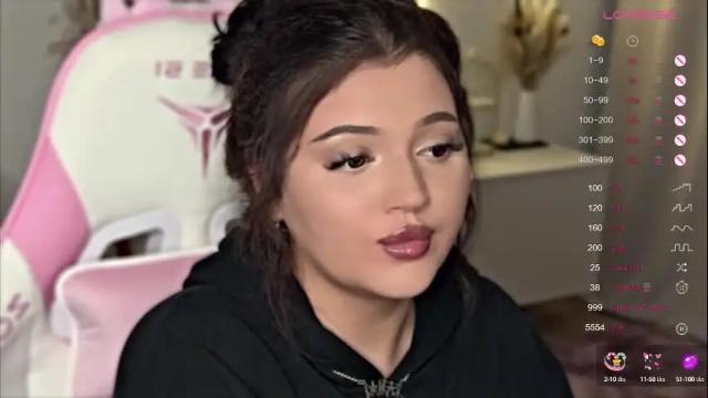 Image 6 of moonrenata Stream on Chaturbate on 6 days ago