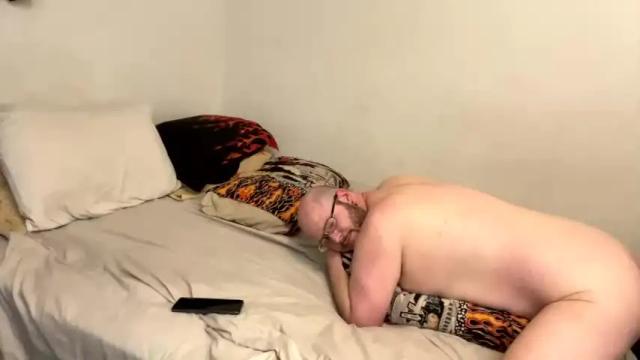 Image 8 of moontox Stream on Chaturbate on 18 months ago