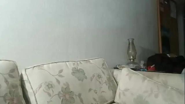 Image 6 of moontox Stream on Chaturbate on 2 months ago