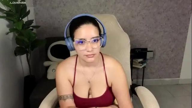 Image 12 of moonwoman_ Stream on Chaturbate on 1 month ago