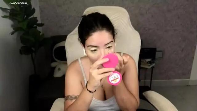 Image 3 of moonwoman_ Stream on Chaturbate on 1 month ago