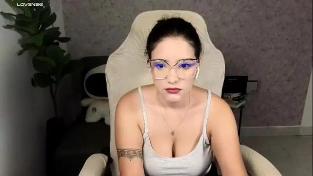 Image 7 of moonwoman_ Stream on Chaturbate on 1 month ago
