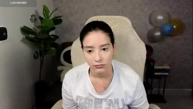 Image 4 of moonwoman_ Stream on Chaturbate on 18 days ago