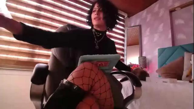 Image 6 of moony_14 Stream on Chaturbate on 3 days ago