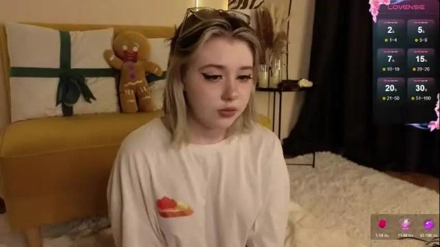 Image 12 of moore_iris Stream on Chaturbate on 1 month ago