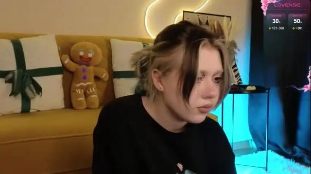 Image 7 of moore_iris Stream on Chaturbate on 25 days ago