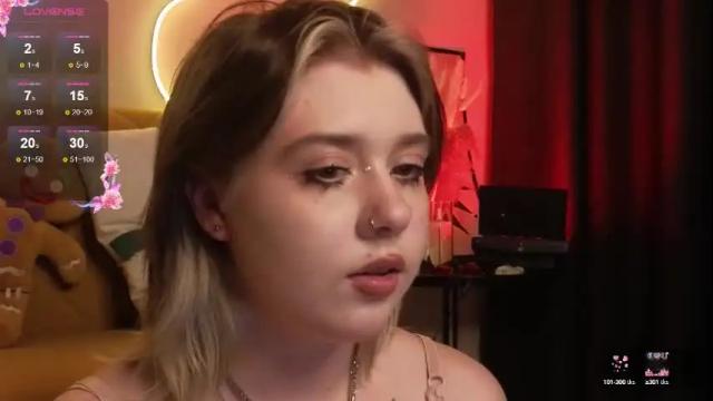 Image 2 of moore_iris Stream on Chaturbate on 23 days ago