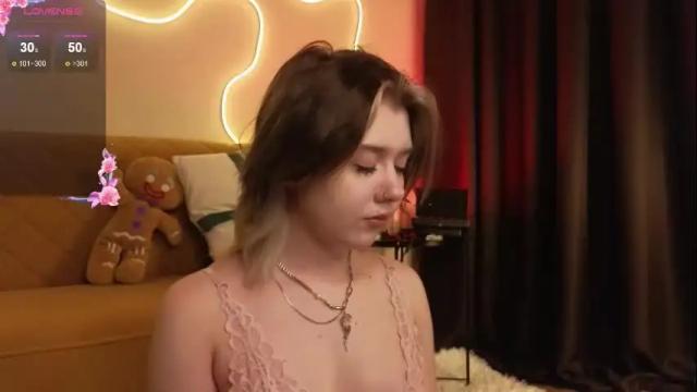 Image 4 of moore_iris Stream on Chaturbate on 23 days ago