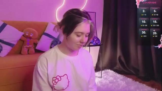 Image 6 of moore_iris Stream on Chaturbate on 11 days ago