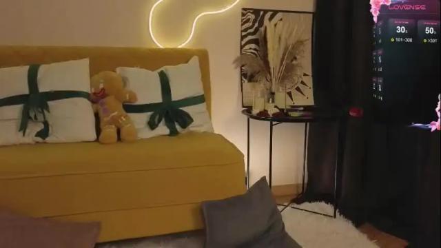 Image 12 of moore_iris Stream on Chaturbate on 4 months ago