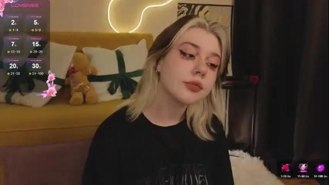 Thumbnail 1, moore_iris's Stream at Chaturbate, 4 months ago