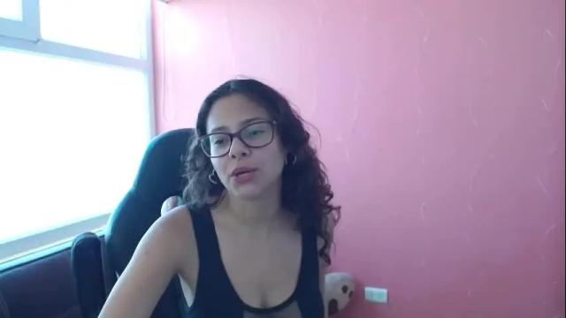 Image 6 of mora_haze Stream on Chaturbate on 1 month ago
