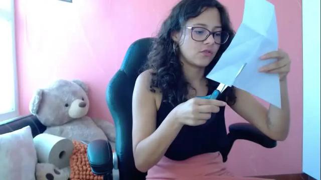 Image 11 of mora_haze Stream on Chaturbate on 1 month ago