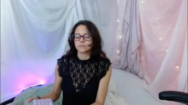 Thumbnail 1, mora_haze's Stream at Chaturbate, 5 months ago