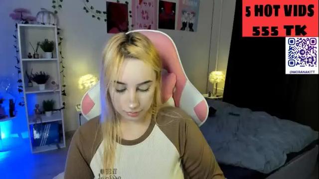 Image 3 of moranakit Stream on Chaturbate on 1 month ago