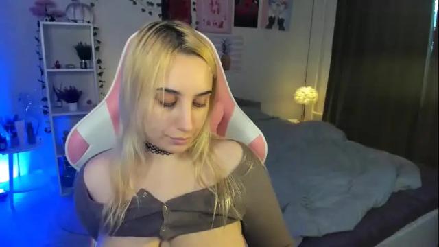 Image 8 of moranakit Stream on Chaturbate on 23 days ago