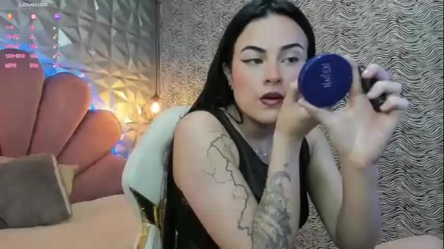 Image 2 of morgan_reds Stream on Chaturbate on 1 month ago