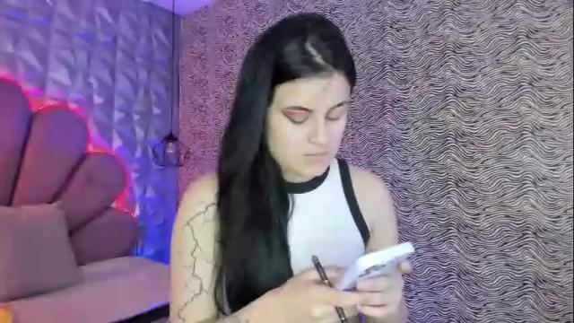 Image 4 of morgan_reds Stream on Chaturbate on 2 days ago