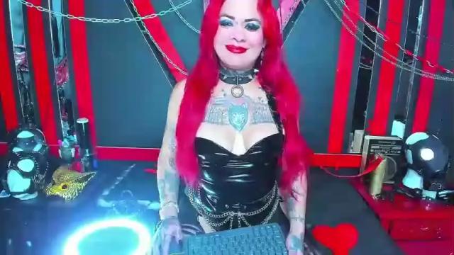 Image 3 of morganacrowley Stream on Chaturbate on 21 months ago