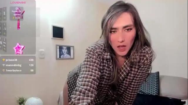 Image 4 of moriahhoe Stream on Chaturbate on 2 months ago