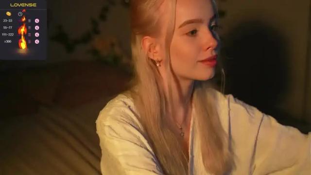 Image 2 of mother__of__dragons Stream on Chaturbate on 12 months ago