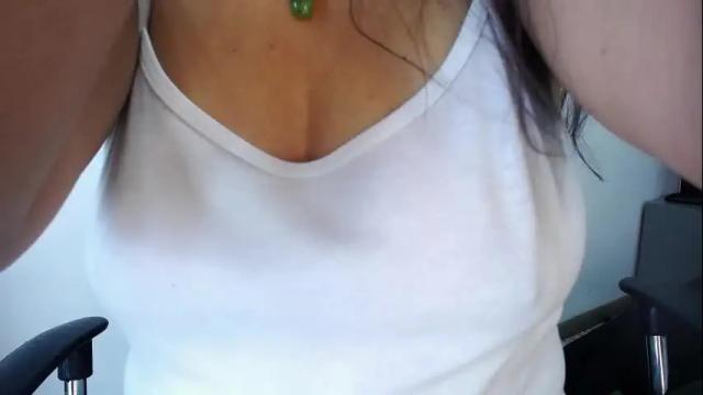 Image 2 of moxa_hot Stream on Chaturbate on 1 month ago