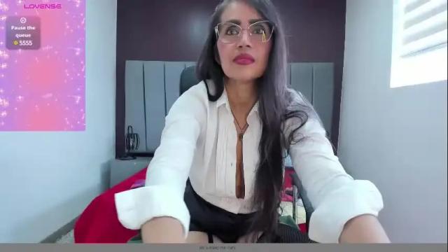 Image 12 of moxa_hot Stream on Chaturbate on 1 month ago